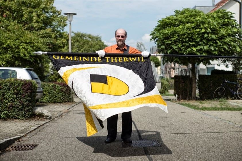 Gemeindefahne Therwil seit zehn Jahren im Einsatz